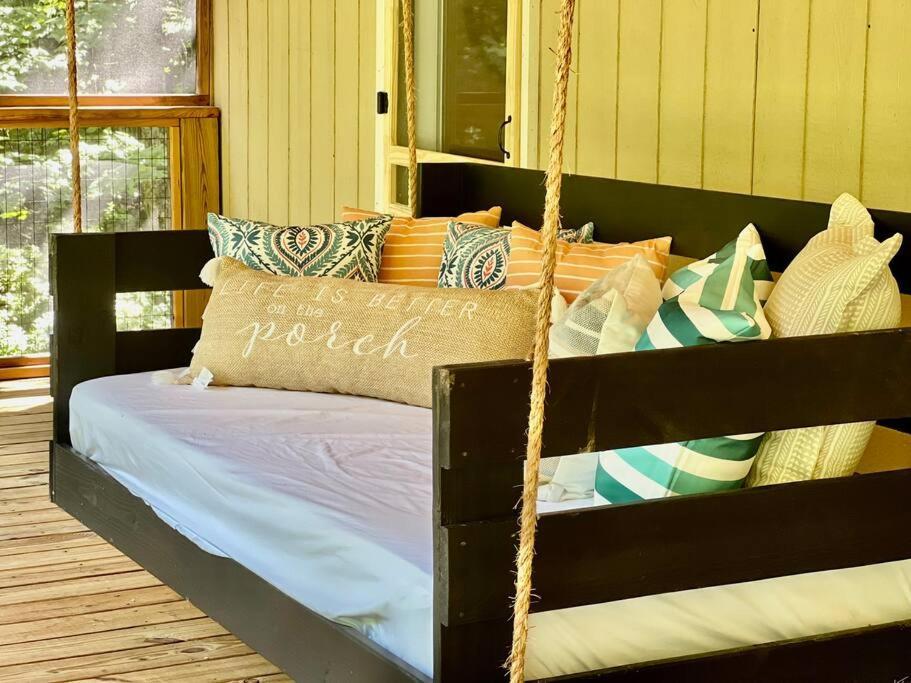Close To Lake Blue Ridge, Hot Tub, Swing Beds Morganton Kültér fotó