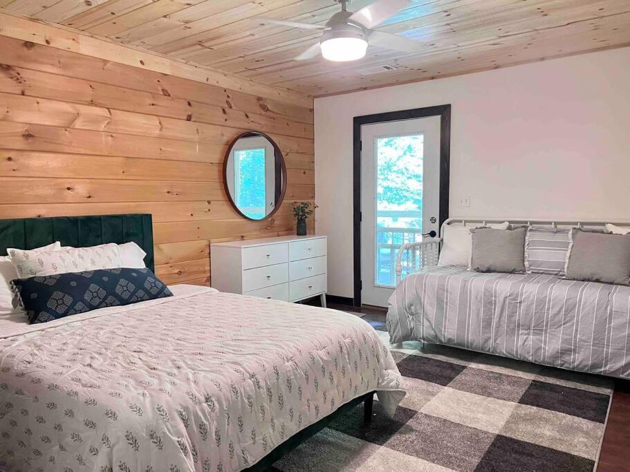 Close To Lake Blue Ridge, Hot Tub, Swing Beds Morganton Kültér fotó